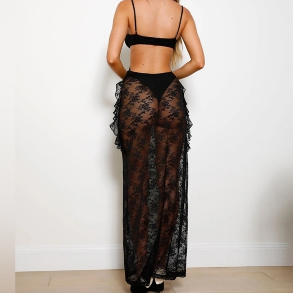 Ares Bkack Lace Maxi Dress, XS. - Picture 3 of 16